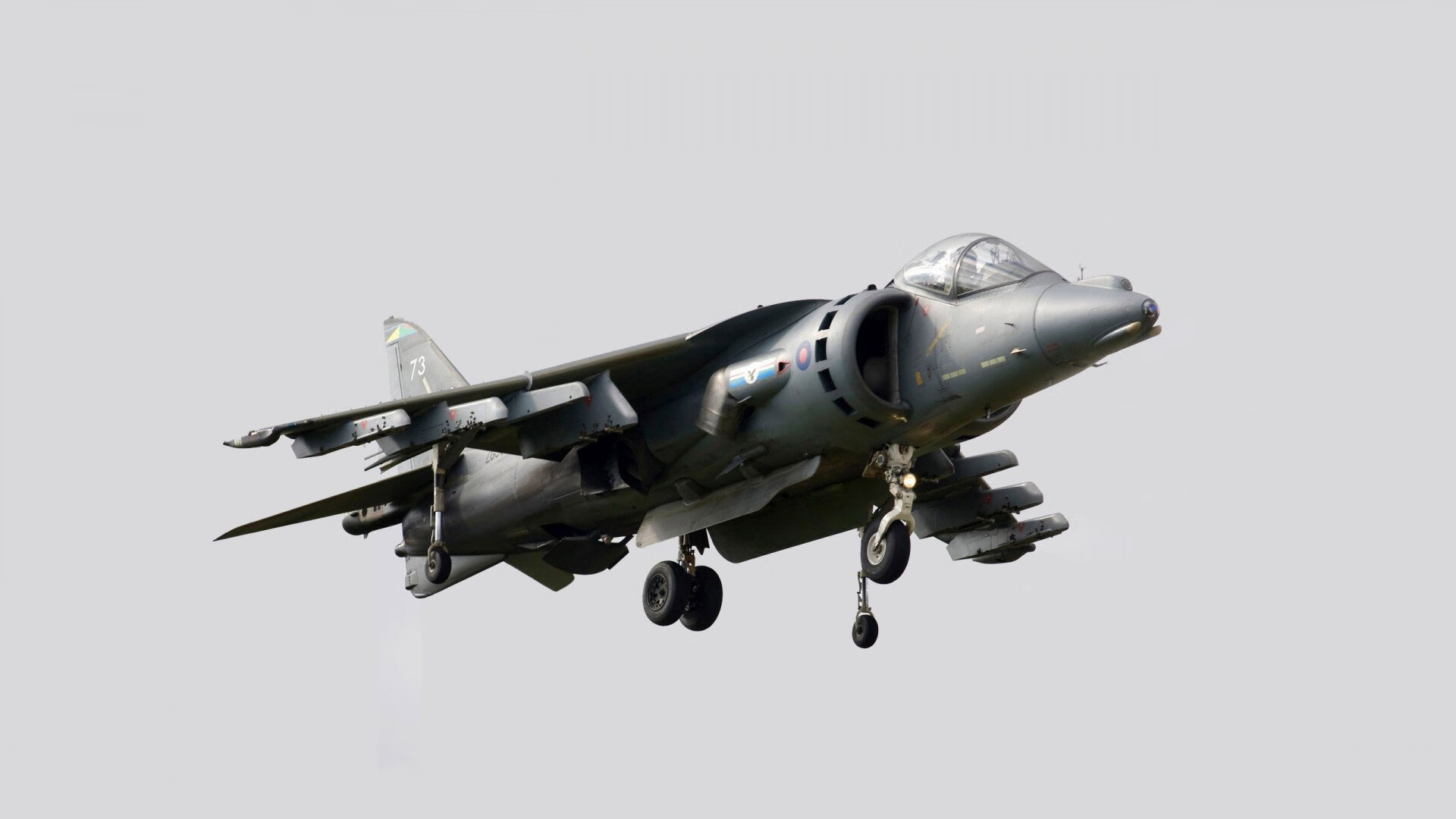 乐鱼电竞在线平台-红军在转会市场上出售多名边缘球员，红军主力转移