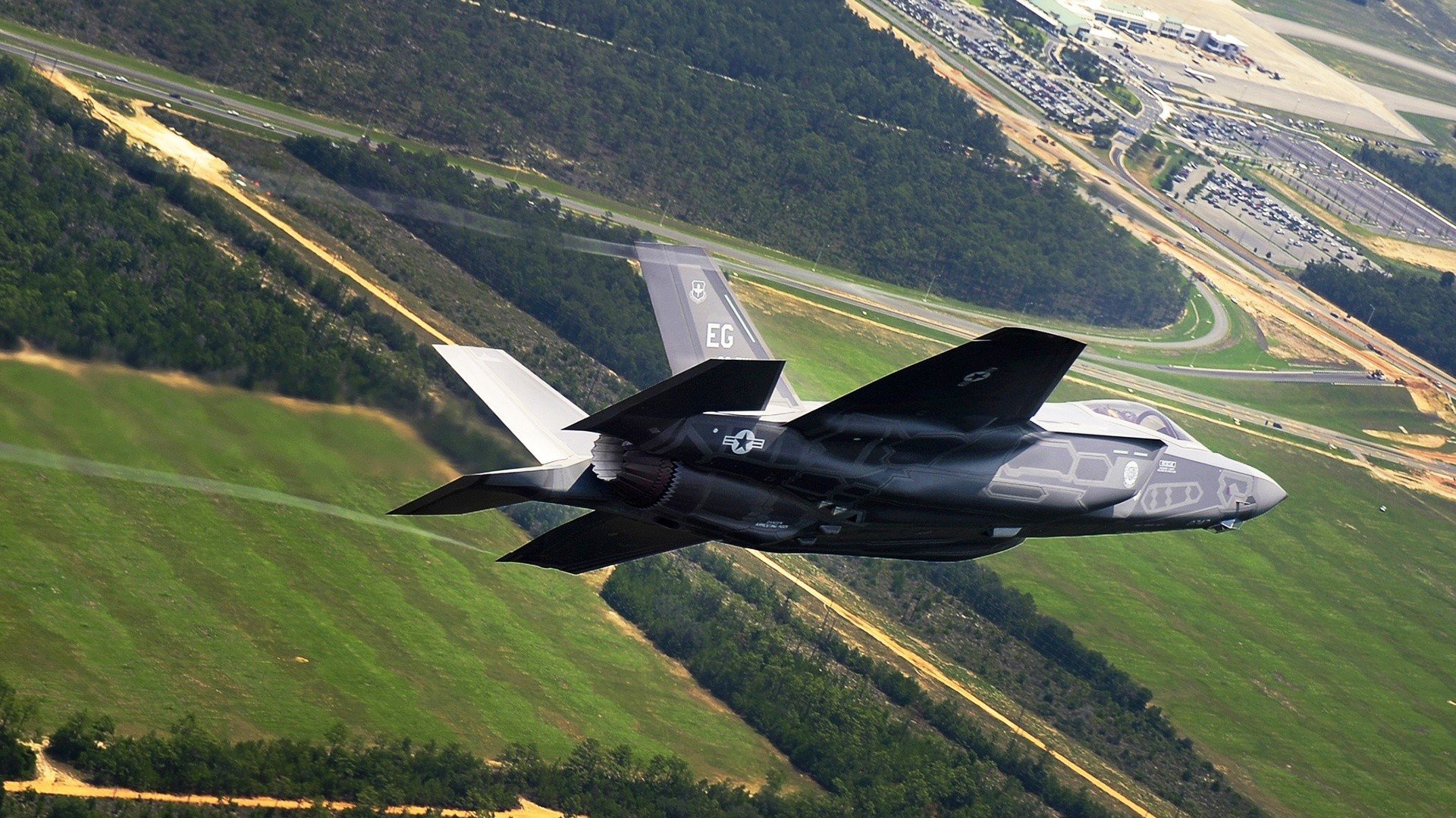 德甲俱乐部生态场地改造对社区环境的贡献分析