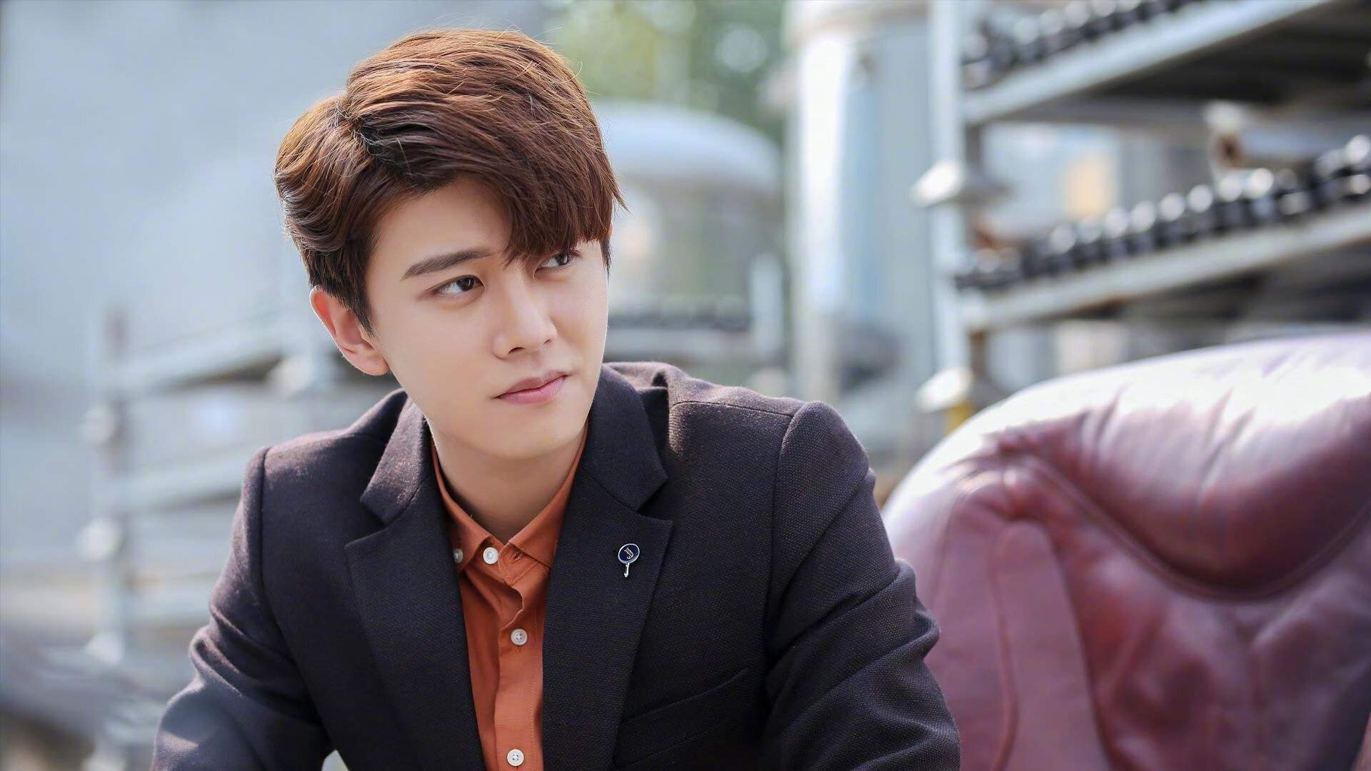 球场上的科技革命:虚拟实境与增强现实的应用,虚拟足球场