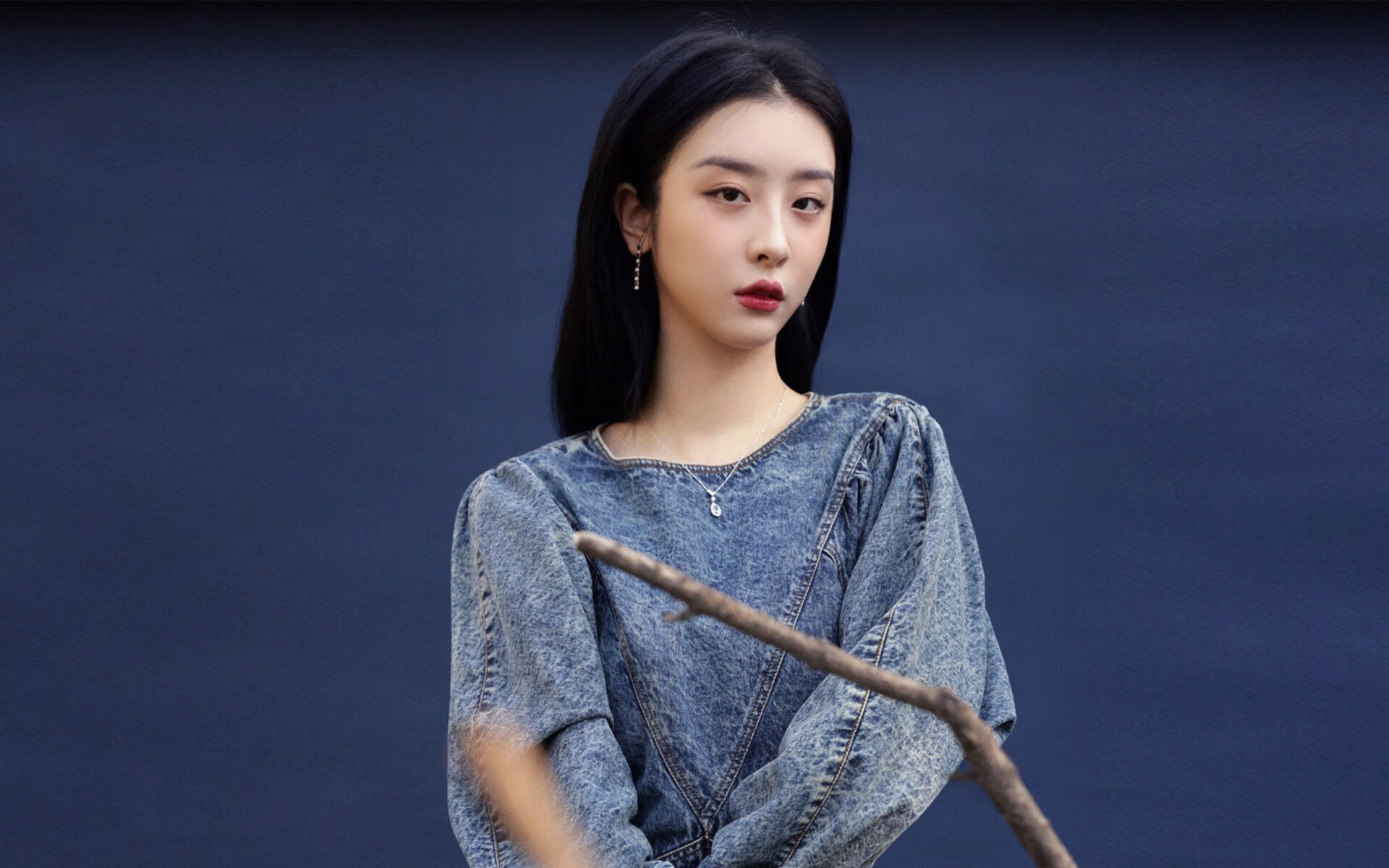 leyu乐鱼体育综合-“安赫尔·巴尔博萨的传球视野与突破技术，成为阿根廷美洲狮队的进攻引擎”