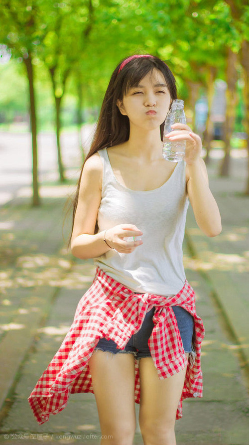 退役运动员担任特邀教练传授实战经验激励后辈努力训练，退役运动员当教练